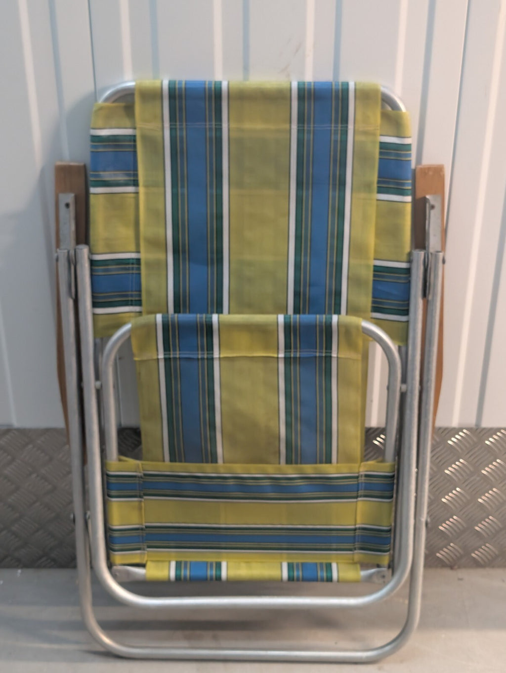 Vintage 1970s Folding Reclining Garden Chair Retro Striped Camping Deck Chair