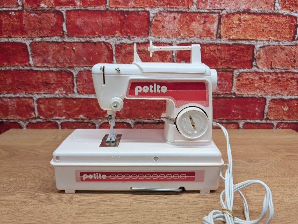 Vintage Petite Lockstitch Childrens Sewing Machine Boxed Pedal Working Toy