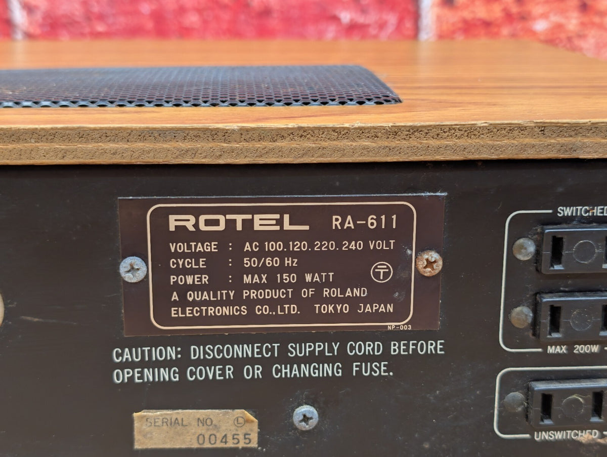 Vintage Rotel RA-611 Stereo Integrated Amplifier Wood Case 1970s HiFi Working