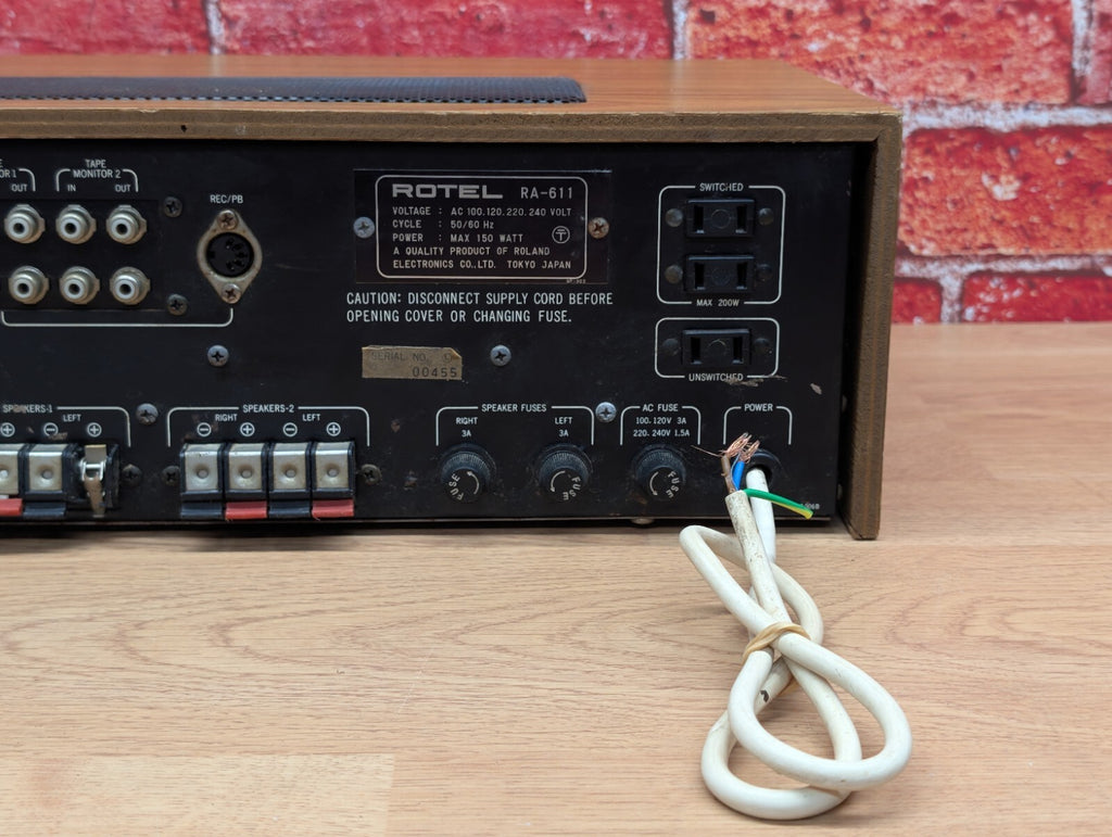 Vintage Rotel RA-611 Stereo Integrated Amplifier Wood Case 1970s HiFi Working