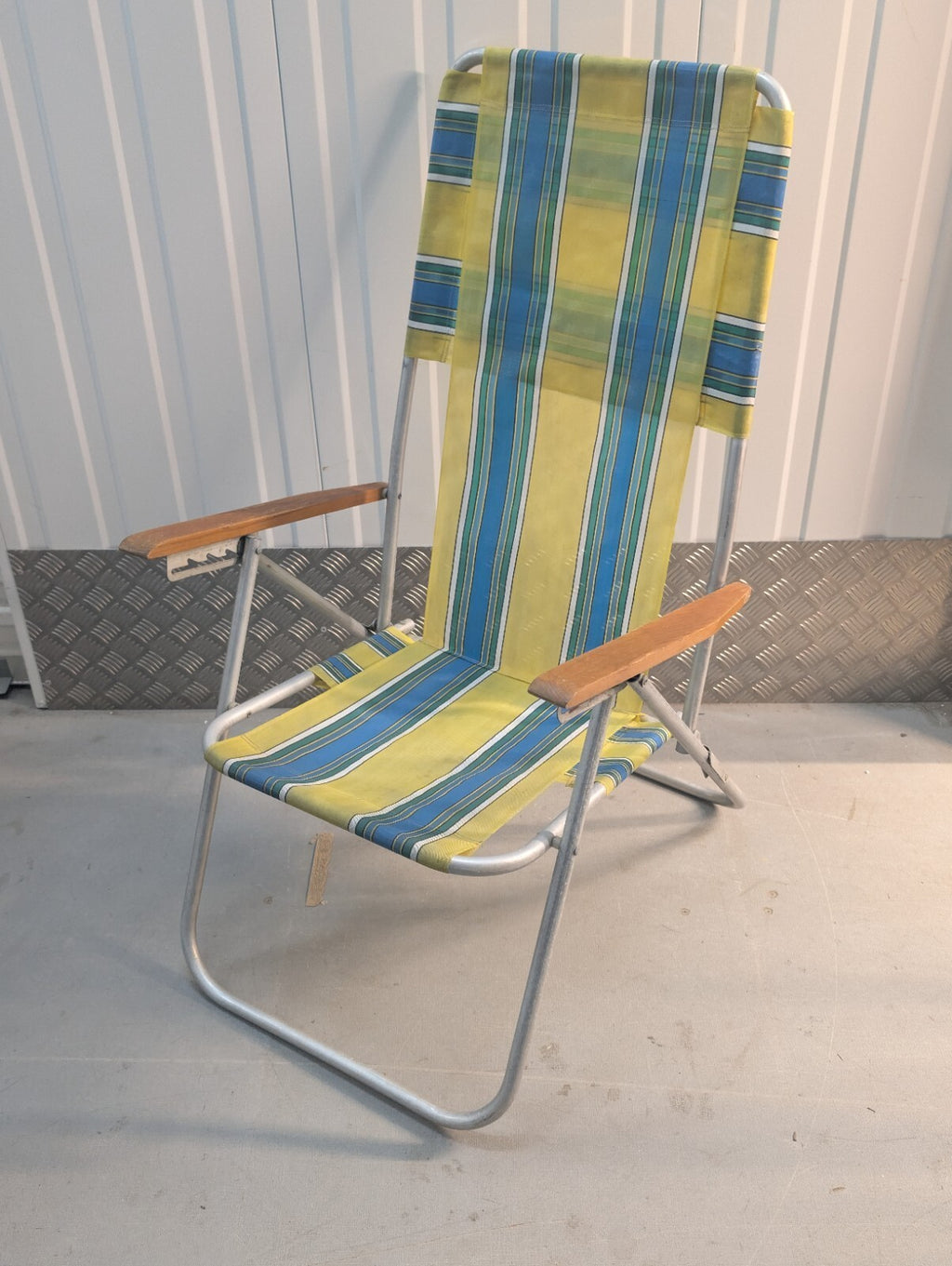 Vintage 1970s Folding Reclining Garden Chair Retro Striped Camping Deck Chair